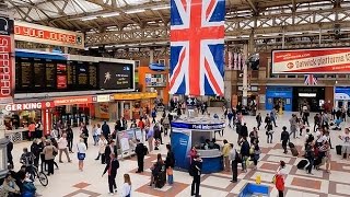 A Walk Through The London Victoria Station London England [upl. by Ramsay]